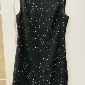 Super cute mini dress fit a fun night out